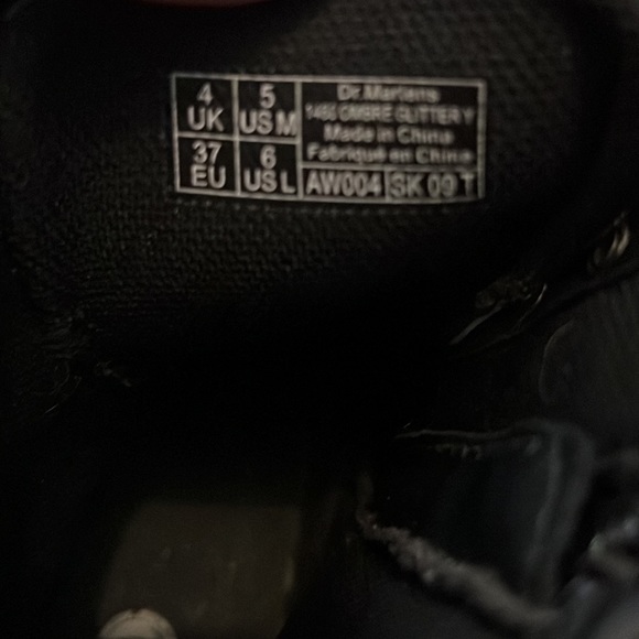 Doc Martens - Picture 7 of 7